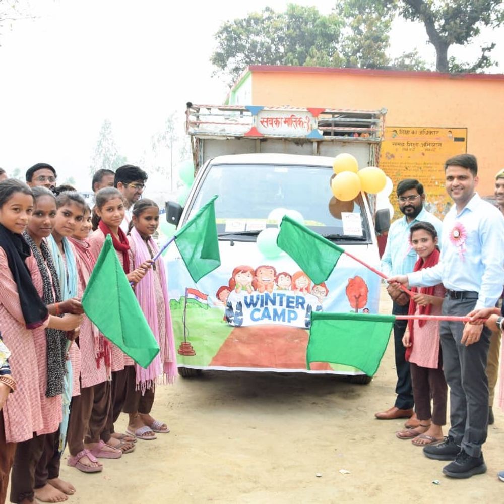 लखीमपुर में 4,150 बच्चों को मिलेंगी 'ज्ञान का पिटारा' किट:सीडीओ की पहल से बुनियादी शिक्षा को मिलेगा रचनात्मक रंग