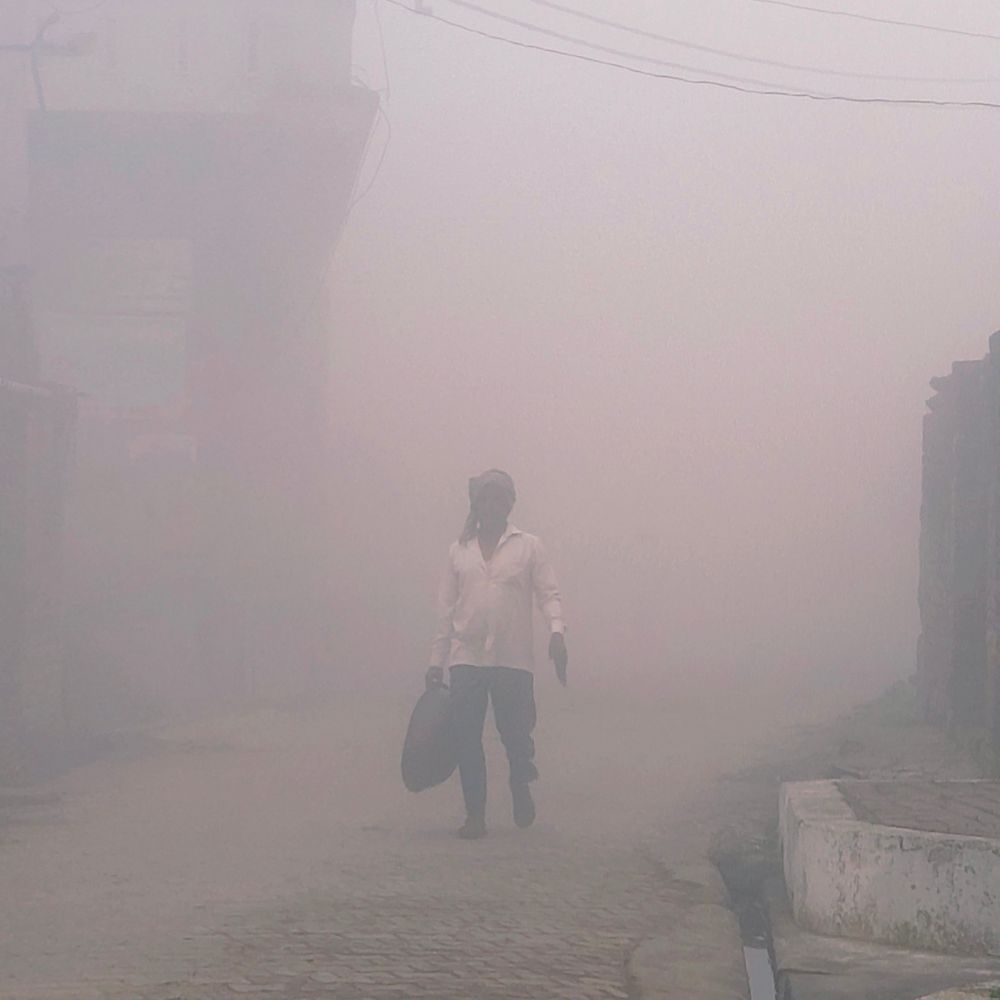 मुजफ्फरनगर का AQI 278 पहुंचा:सांस लेना मुश्किल, मिड मार्च में घना कोहरा और शून्य विजिबिलिटी