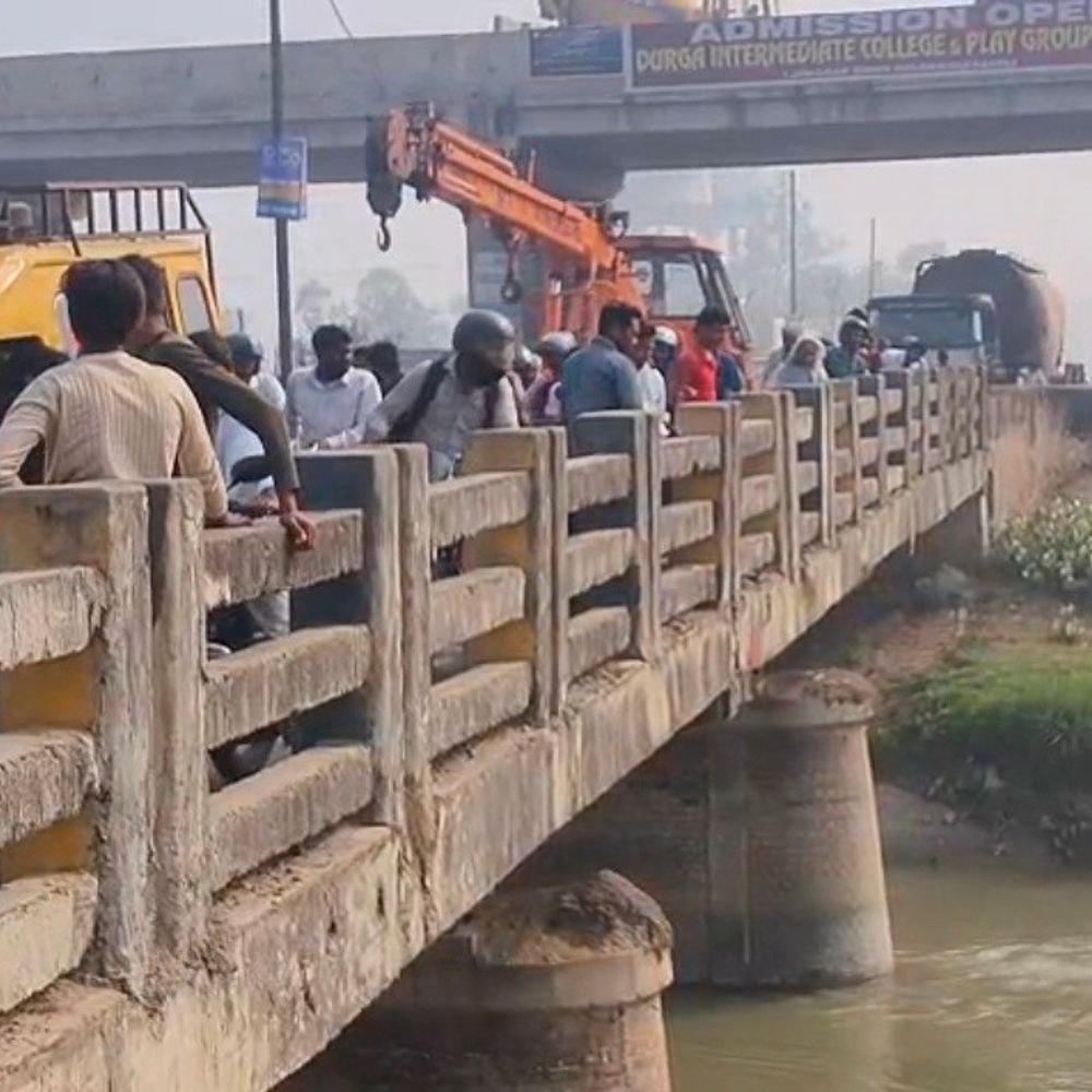 7 महीने का भ्रूण शारदा नहर में मिला:रायबरेली में पुलिस ने मामले की जांच शुरू की