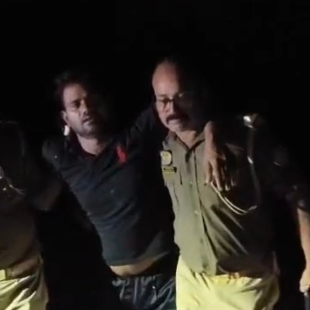 बलिया में रौनक का हत्यारा गिरफ्तार:मुठभेड़ के दौरान बदमाश के पैर में लगी गोली