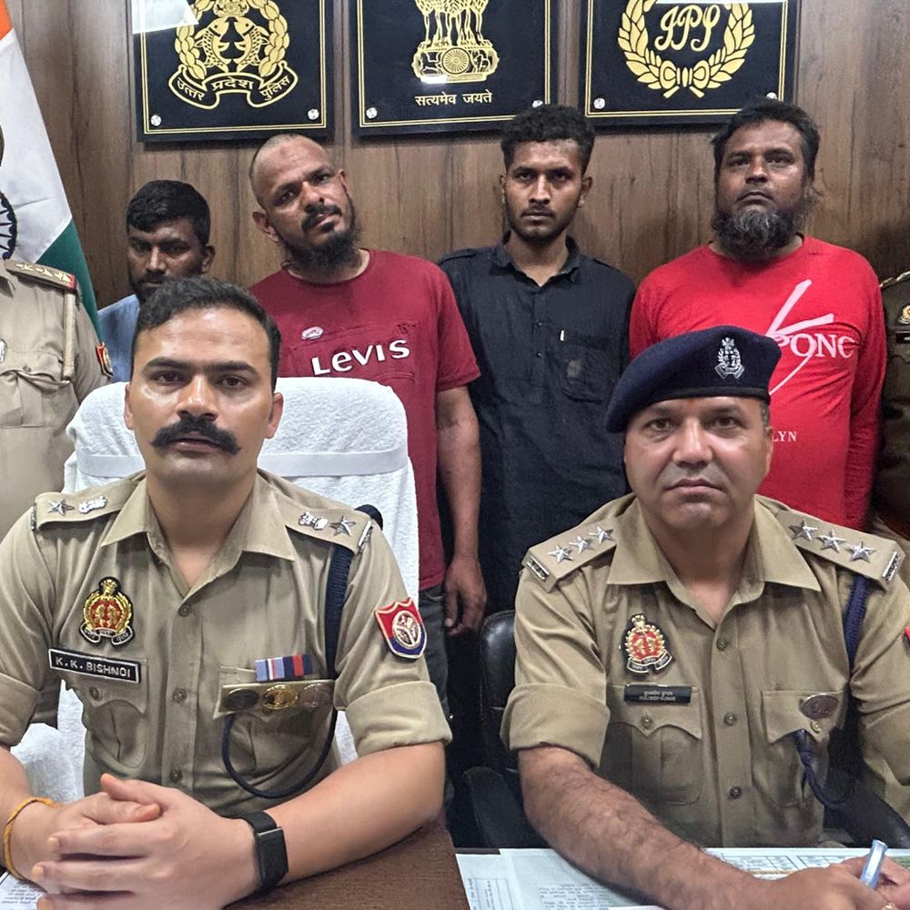 संभल में 1 लाख के 20 कूलर लूटे:70 CCTV कैमरों की मदद से 4 आरोपी गिरफ्तार, माल बरामद, पुलिस ने जेल भेजा