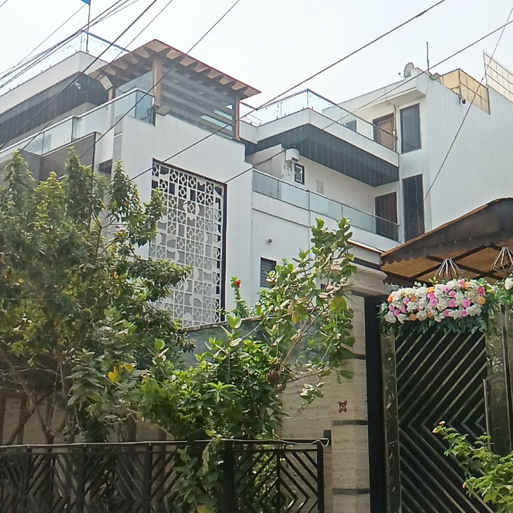 कानपुर में कुलदीप का घर सजा, रिश्तेदार मसूरी रवाना:12 मार्च को मंडप की रस्म, बचपन की दोस्त वंशिका बनेंगी हमसफर