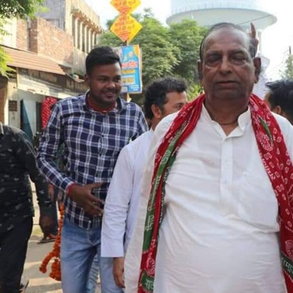 पूर्व नगर पालिका अध्यक्ष समेत 4 सभासद पर FIR:सीतापुर में सपा कार्यालय के आवंटन मामले में कार्रवाई, हाईकोर्ट ने लगाई थी फटकार