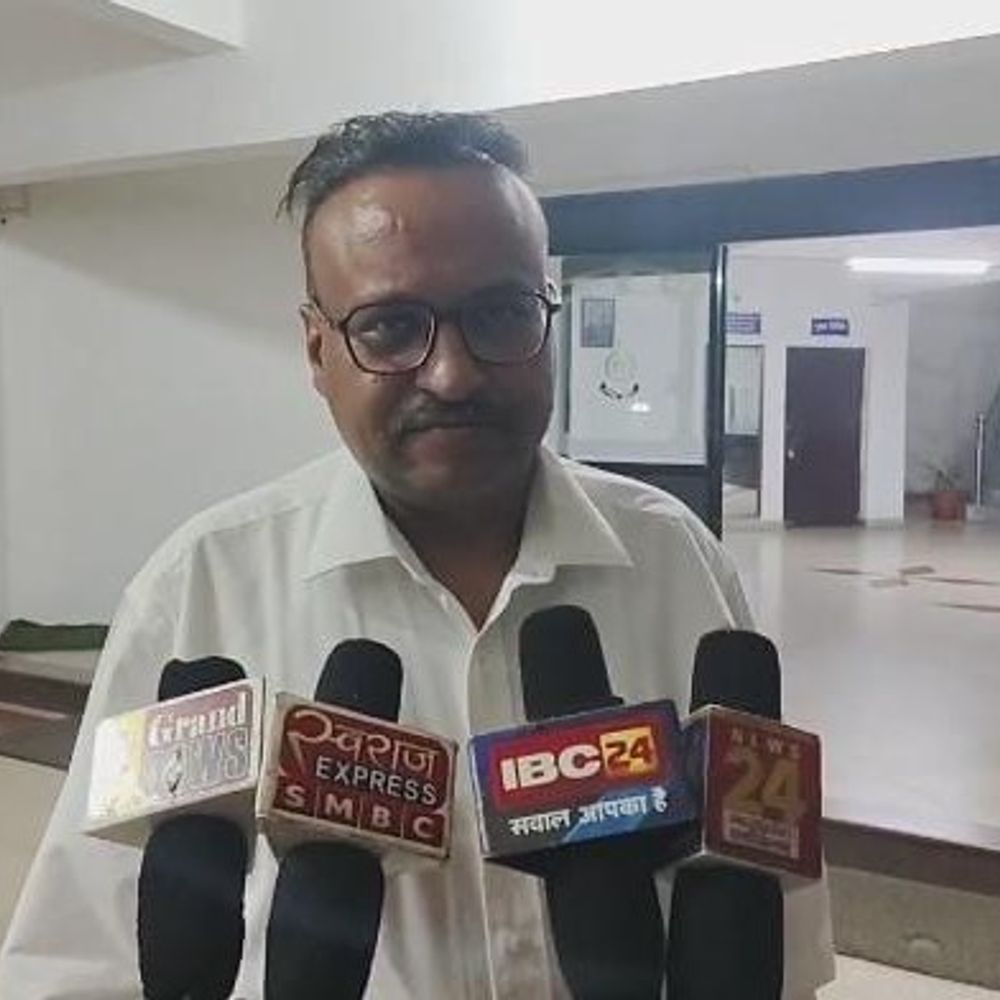 आईजी रामगोपाल गर्ग कोरबा पहुंचे:  अधिकारियों संग बैठक में बेहतर पुलिसिंग, ट्रैफिक सुधार के निर्देश दिए – Korba News