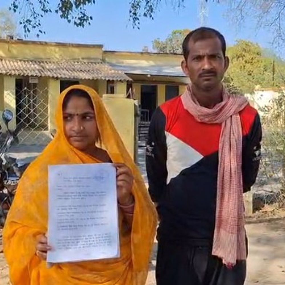 दबंगों ने देवर-भाभी को पीटा, महिला से छेड़छाड़:पुलिस पर FIR न लिखने का आरोप, SP से लगाई गुहार