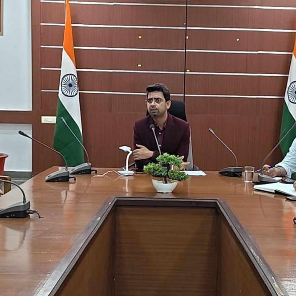 मोगा में पेट्रोल, डीजल और गैस की सप्लाई की समीक्षा:  जमाखोरी पर कार्रवाई के दिए निर्देश, अफवाहों से सतर्क रहने की सलाह – Moga News