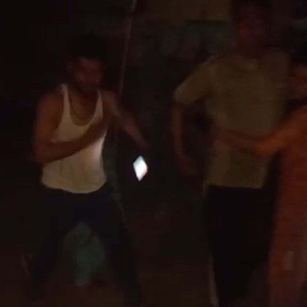 कूड़ा डालने पर विवाद, महिला से मारपीट:जमुनापार थाने में शिकायत दर्ज, पुलिस जांच में जुटी