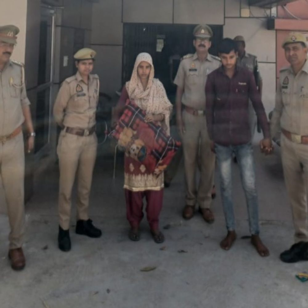 साधारण मौत नहीं, महिला की हुई थी हत्या:बहू ने प्रेमी के साथ दबाया था सास का गला, पति से कहा- अम्मी को आया साइलेंट अटैक