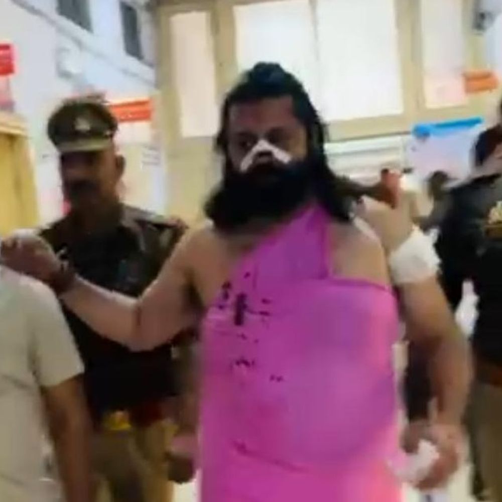 यूपी पुलिस के खिलाफ हाईकोर्ट पहुंचे आशुतोष महाराज:बरी होने के बाद भी पुलिस रिकॉर्ड में इनामी अपराधी बताने पर याचिका दाखिल