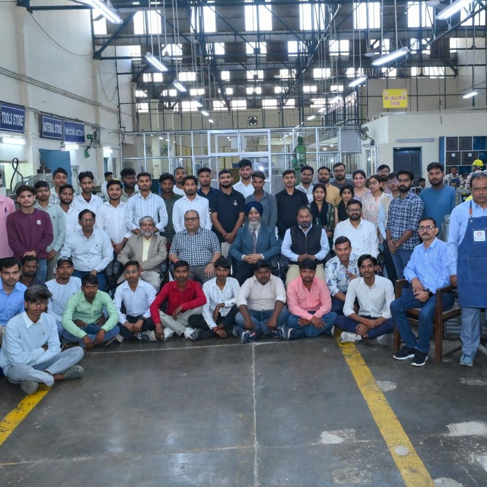 IIT कानपुर में स्किल ट्रेनिंग की शुरुआत:PMKVY के तहत 420 घंटे का असिस्टेंट मशीनिस्ट कोर्स, 360 युवाओं को मिलेगी ट्रेनिंग