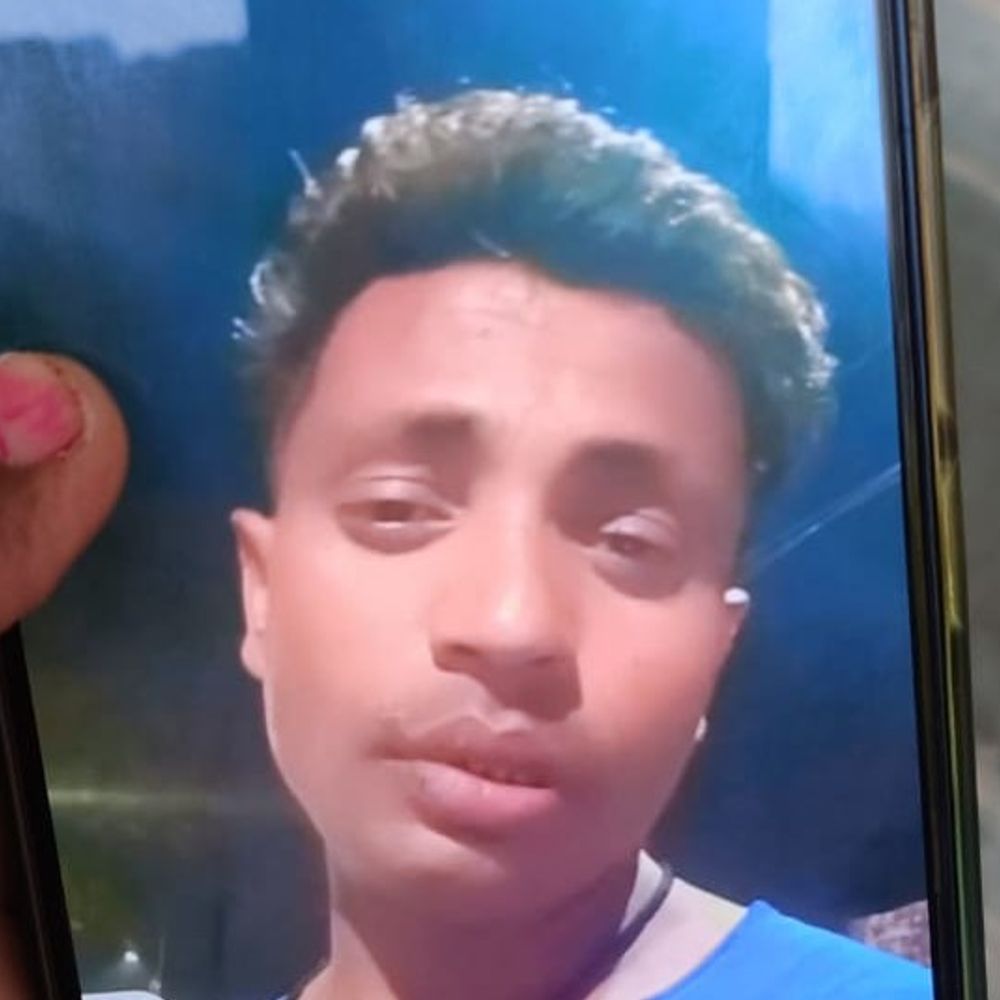 इंस्टाग्राम लाइव आकर युवक ने लगाई फांसी:पत्नी-बेटे के बिछड़ने का था गम, दोस्त ने देखा तो घरवालों को दी सूचना