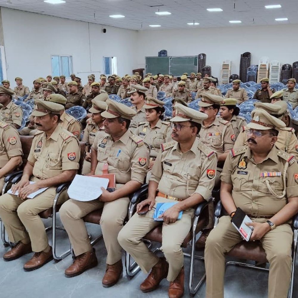 उन्नाव पुलिस SI भर्ती परीक्षा के लिए अलर्ट:रिजर्व पुलिस लाइन में अधिकारियों को दिए गए निर्देश