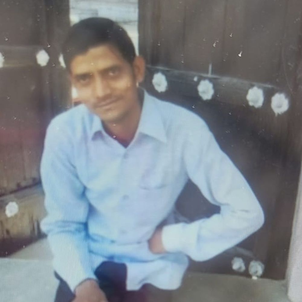 उन्नाव में युवक ने घर में फांसी लगाई:मानसिक बीमारी से परेशान था, पत्नी के लौटने पर चला पता