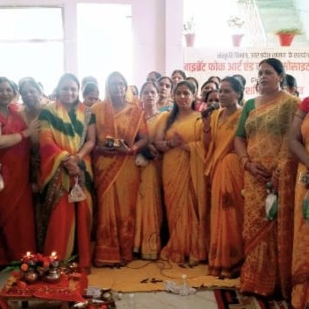 लखनऊ में 'नारी शक्ति वंदन उत्सव':वाइब्रेंट फोक आर्ट एंड कल्चर सोसाइटी ने किया सफल कार्यक्रम