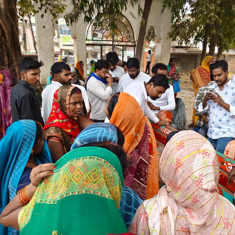 मऊ में ईंट गिनने पर विवाद, युवक से मारपीट:भट्ठा मालिक समेत 5 पर SC/ST एक्ट में केस दर्ज