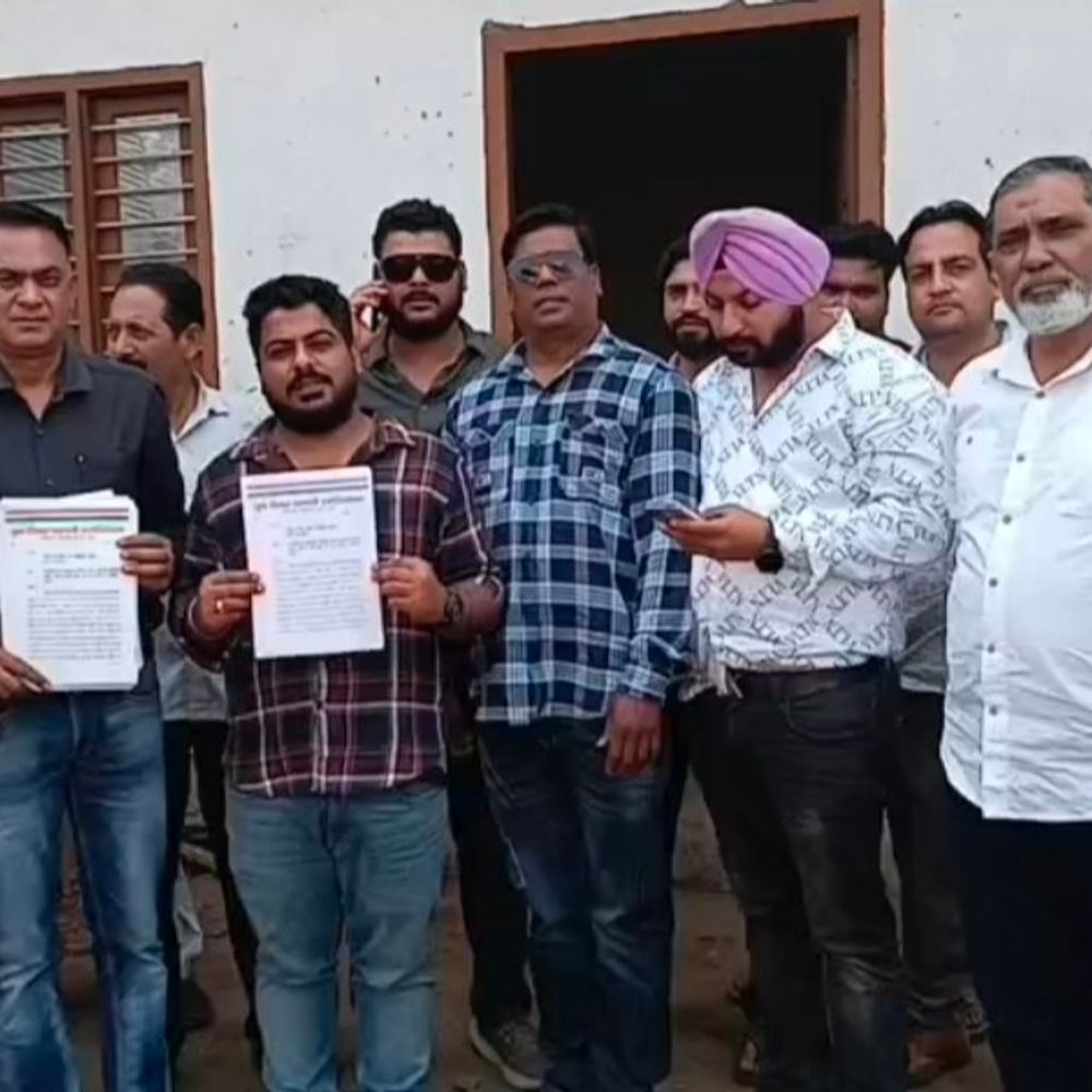 सहारनपुर में फर्जी अधिकारी से परेशान लकड़ी व्यापारी:धमकी देकर फिरौती मांगने, फर्जी चेकिंग का आरोप; SSP से मदद मांगी