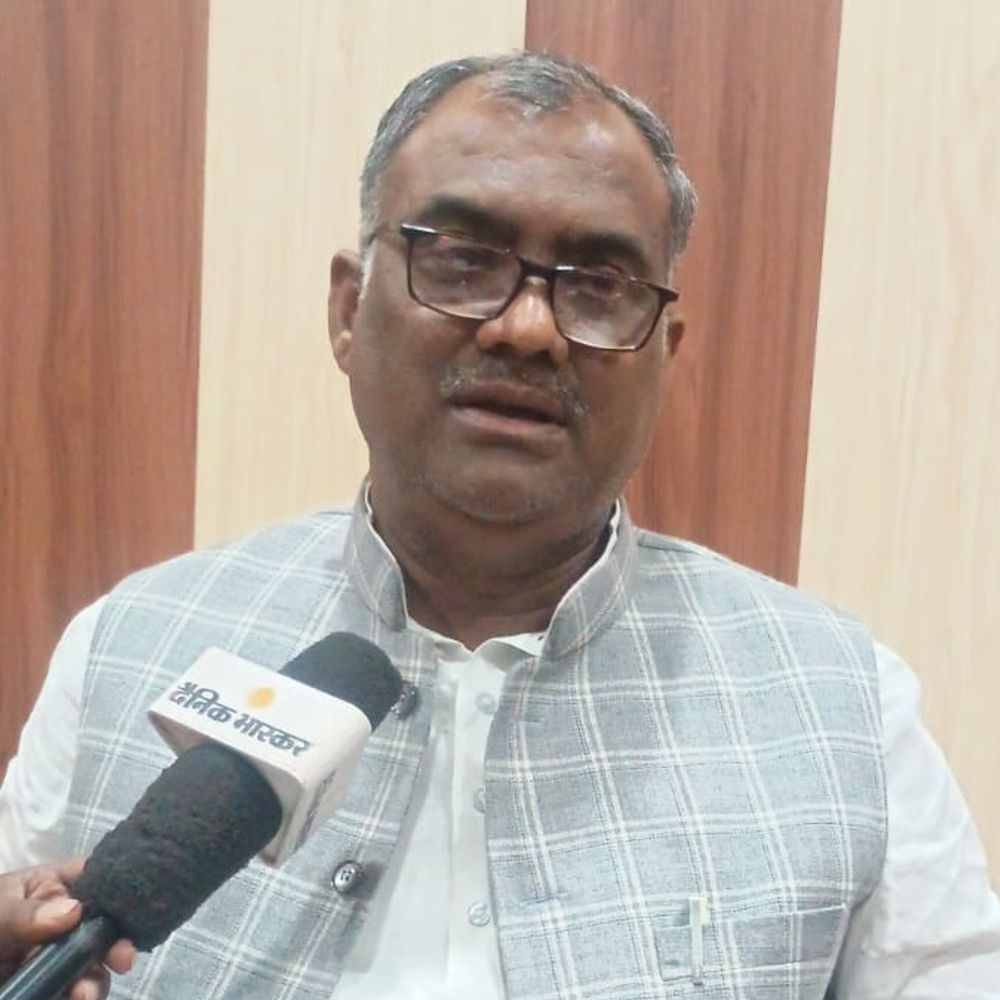 राज्यमंत्री गिरीश यादव का खड़गे-राहुल पर पलटवार:बोले- सरकार सबकी सुरक्षा करती है, प्रधानमंत्री नहीं घबराते