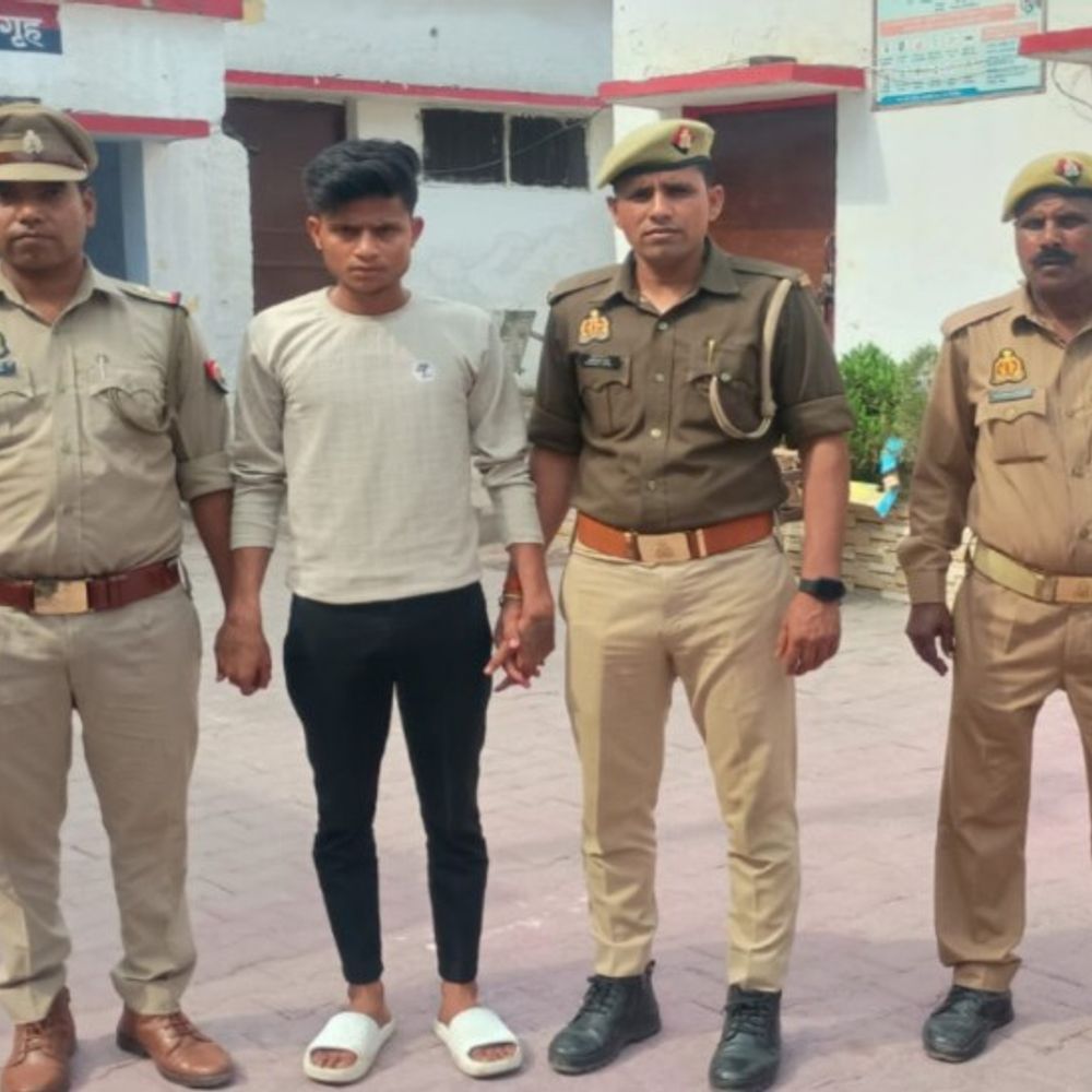 युवक ने फर्जी भू-स्वामी बनकर जमीन बेची:6 लाख रुपये ठगे, 10 मुकदमे दर्ज; शाहजहांपुर में गिरफ्तार