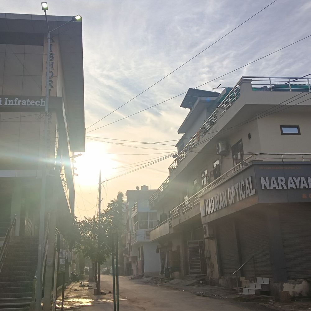 आगरा में 38°C तक पहुंचा तापमान:अगले कुछ दिनों में मिल सकती है थोड़ी राहत, 14 और 15 मार्च को हो सकती है बूंदाबांदी