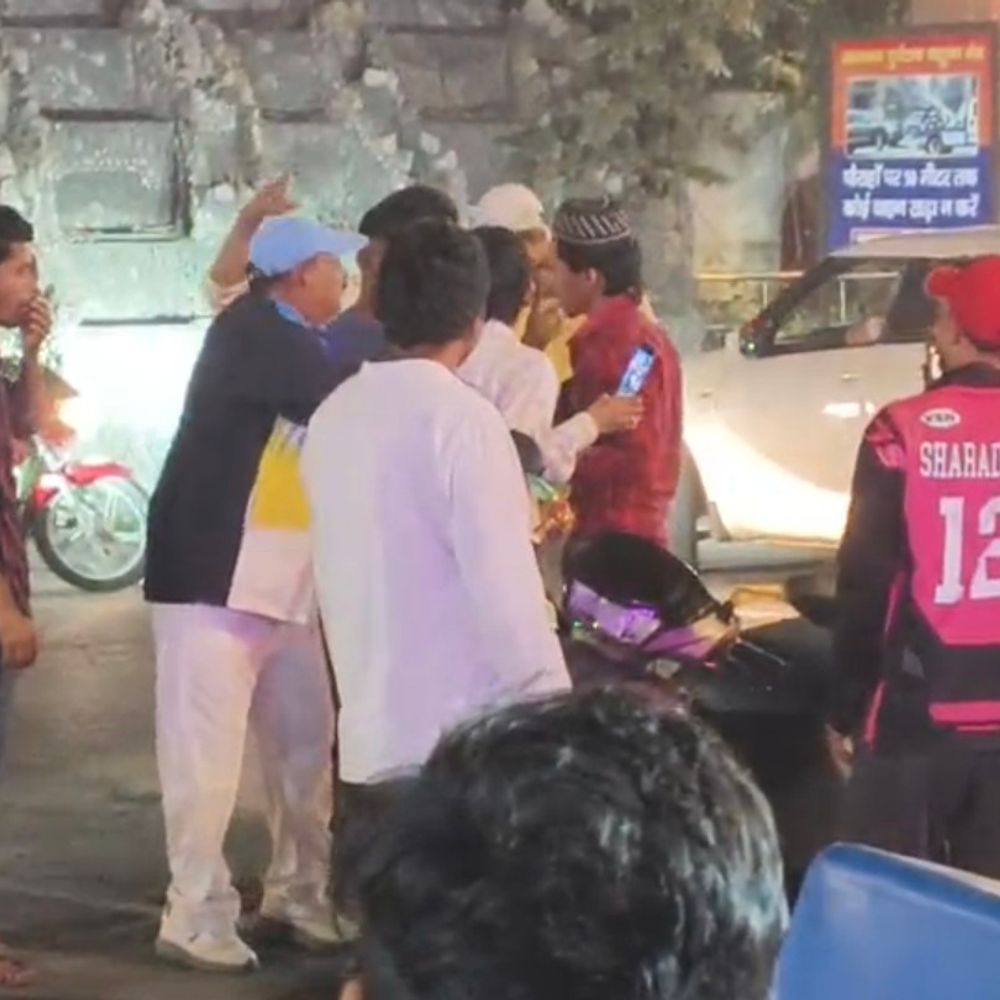 टोपी लगाए युवक से नारे लगवाने में तीन गिरफ्तार:बिजनौर में जबरन भारत माता की जय कहला रहे थे, वीडियो सामने आने पर कार्रवाई