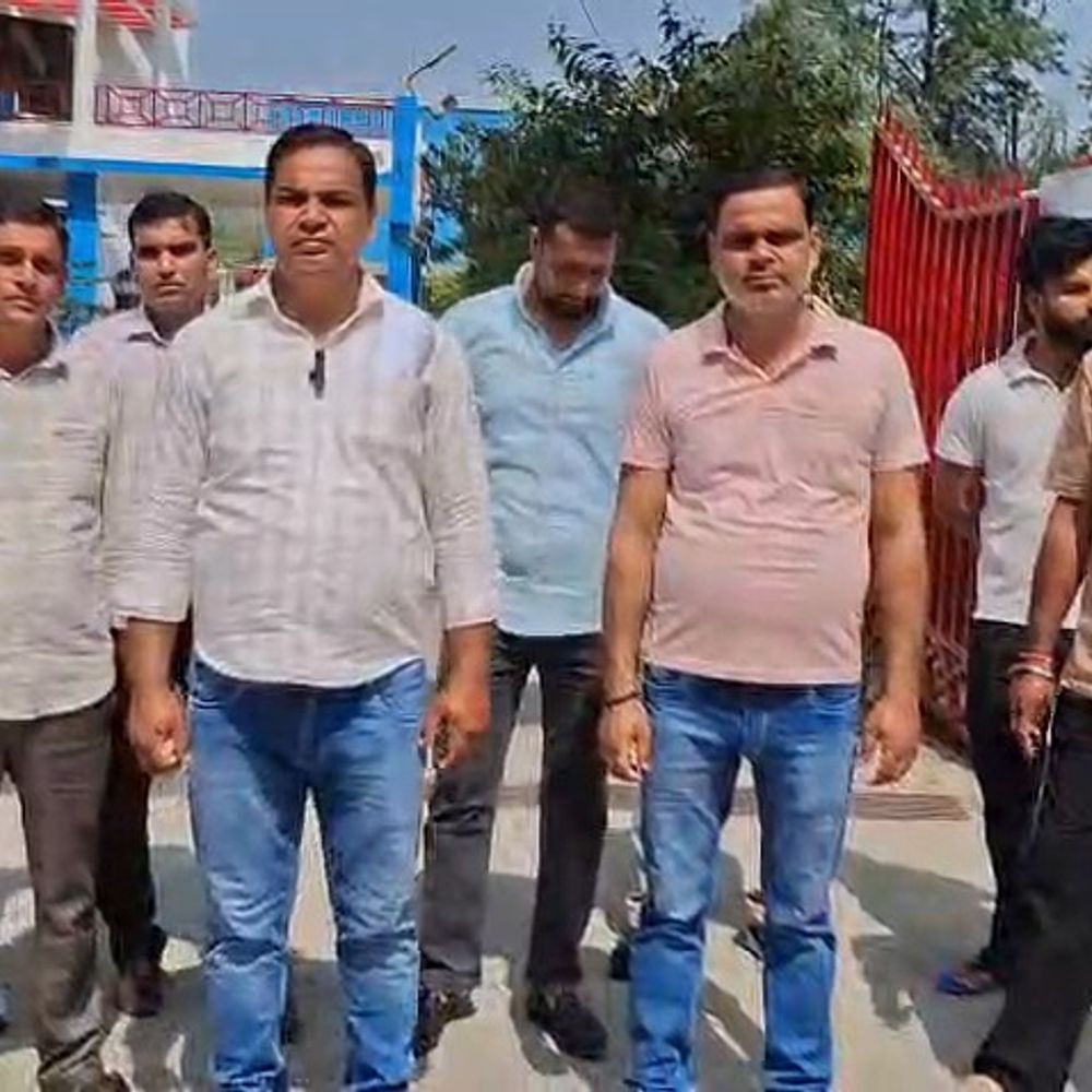 अमरोहा में युवक पर जानलेवा हमला, आरोपी फरार:तीन दिन बाद भी गिरफ्तारी नहीं, पिता ने एसपी से गुहार लगाई