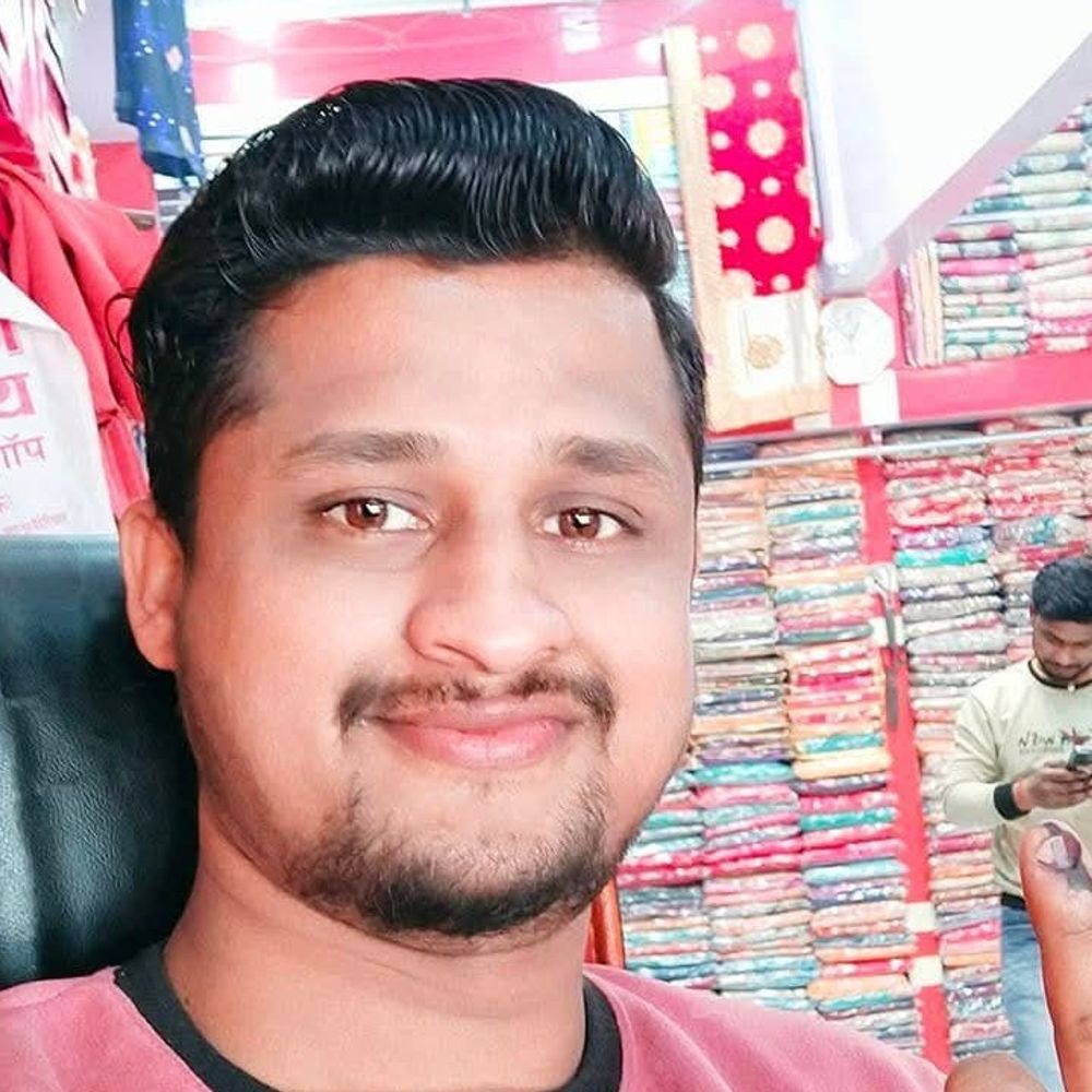 खुशहालनगर स्टेशन पर युवक की मौत:महराजगंज में जेब से मिला सुसाइड नोट, लिखा- मैं मर रहा हूं, कोई जिम्मेदार नहीं