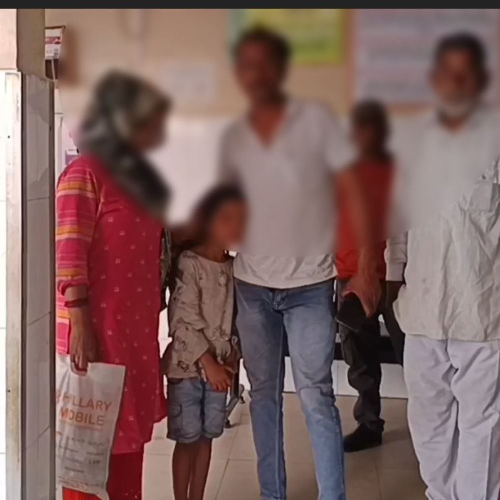 जालौन में घर में घुसकर बच्ची से दुष्कर्म:पड़ोसी ने घर छोड़ने के बहाने की वारदात, आरोपी गिरफ्तार