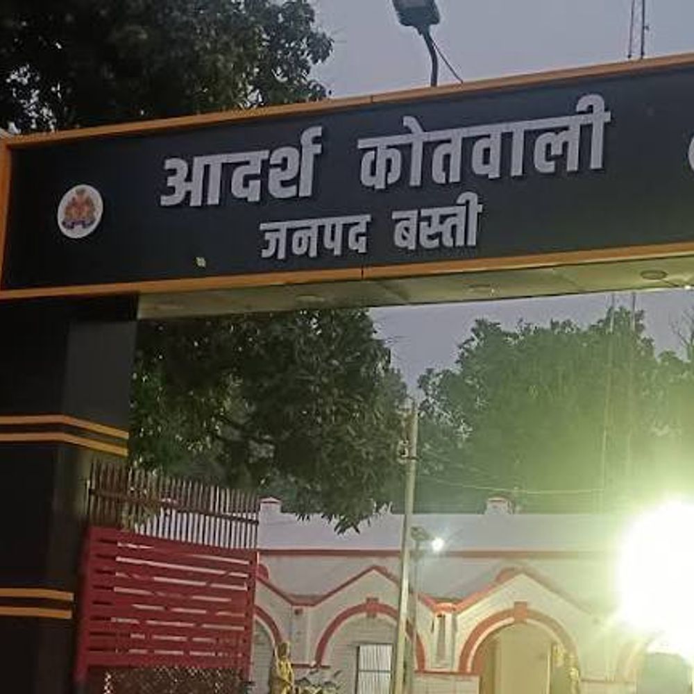 NEET की तैयारी कर रही छात्रा से रेप:कॉफी में नशीला पदार्थ मिलाकर पिलाया, अश्लील फोटो-वीडियो बनाए