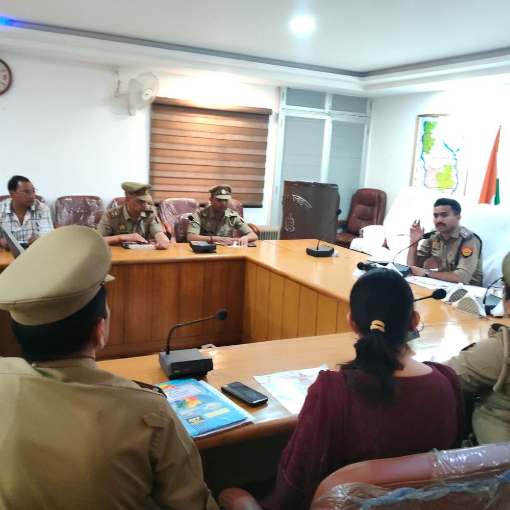 बाल श्रम, मानव तस्करी पर पुलिस की समीक्षा बैठक:बागपत में नशे पर रोक, बाल सुरक्षा को लेकर दिए गए सख्त निर्देश