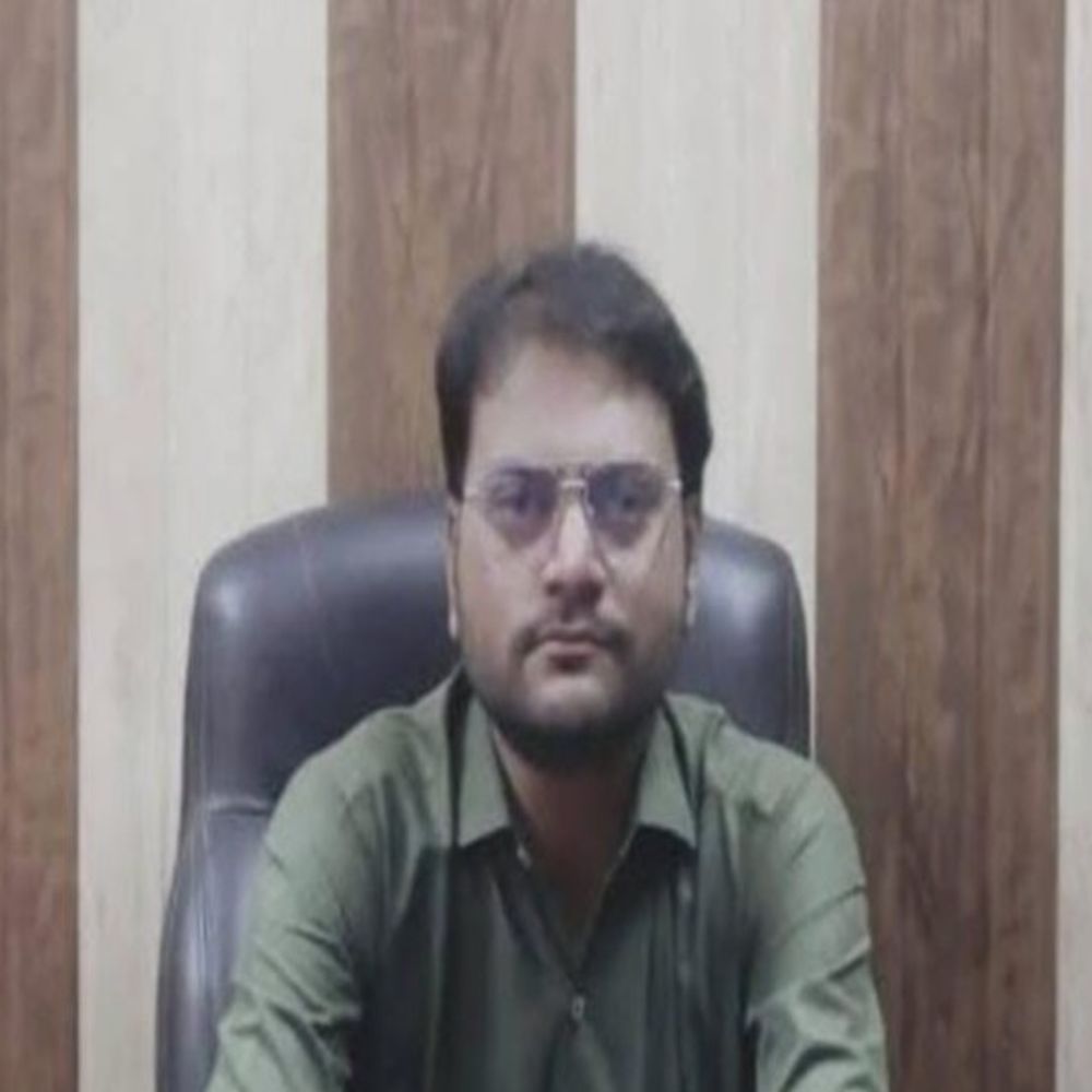 सुलतानपुर में विशेष समुदाय के खिलाफ शिकायत पर केस दर्ज:समाज कल्याण विभाग के कनिष्ठ सहायक ग्रेड-3 ने व्हाट्सएप पर की थी आपत्तिजनक टिप्पणी