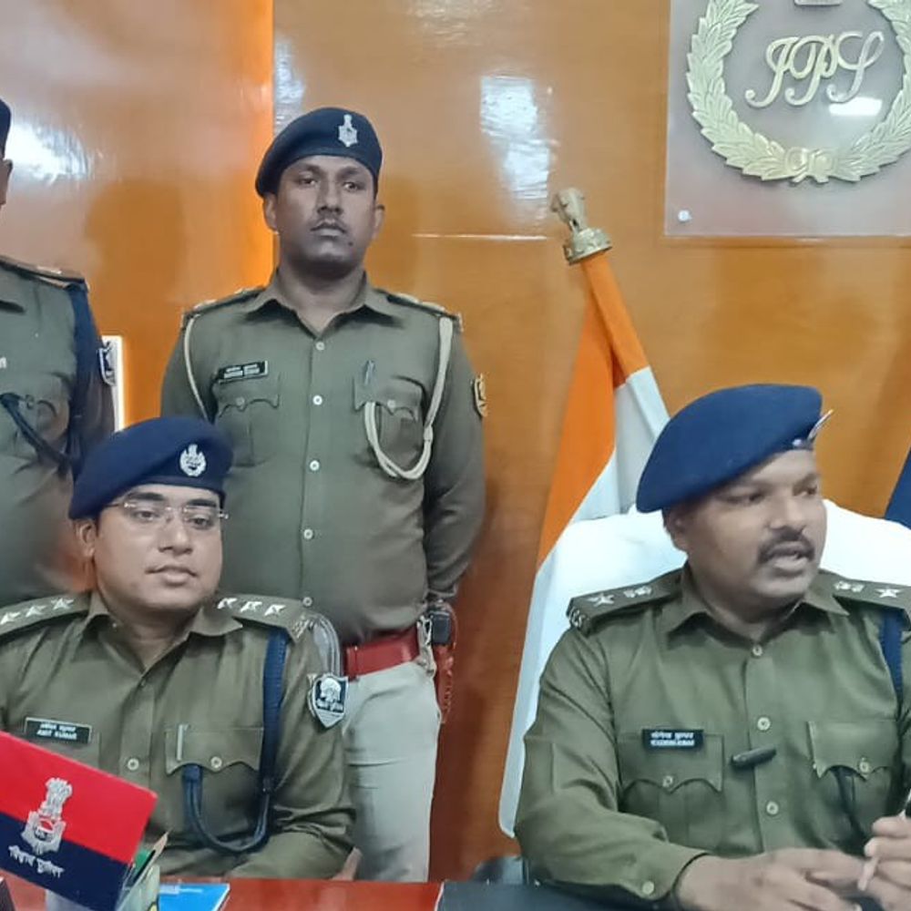 मधुबनी में शराब मांगने का वीडियो वायरल:  बिस्फी थाना के ASI को एसपी ने निलंबित कर FIR का आदेश – Madhubani News