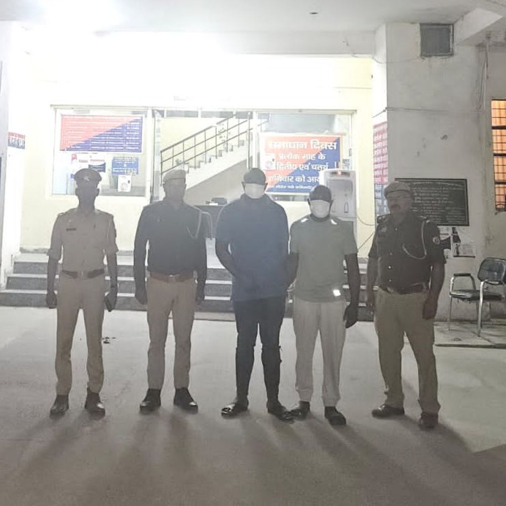 नोएडा में साइबर क्राइम मॉड्यूल का भंडाफोड़:दो विदेशी नागरिक गिरफ्तार, ₹60-80 करोड़ के फ्रॉड की थी योजना