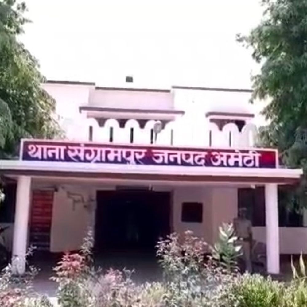 अमेठी में तेज रफ्तार बाइक खंभे से टकराई:युवक की मौके पर मौत, शादी समारोह में शामिल होने जा रहा था