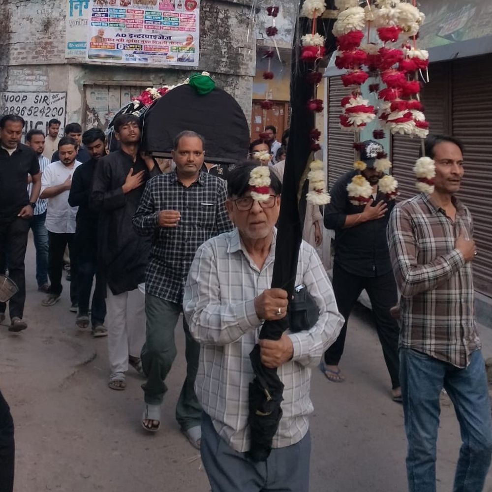 उन्नाव में हजरत मौला अली की शहादत पर मातमी जुलूस:अकीदतमंदों ने अलम और ताबूत के साथ खिराज-ए-अकीदत पेश की