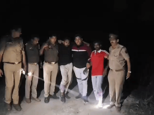 सहारनपुर पुलिस ने दो बदमाशों के पैर में मारी गोली:  छिनैती केस में चल रहे थे फरार, पुलिस पर कर दी थी फायरिंग – Saharanpur News