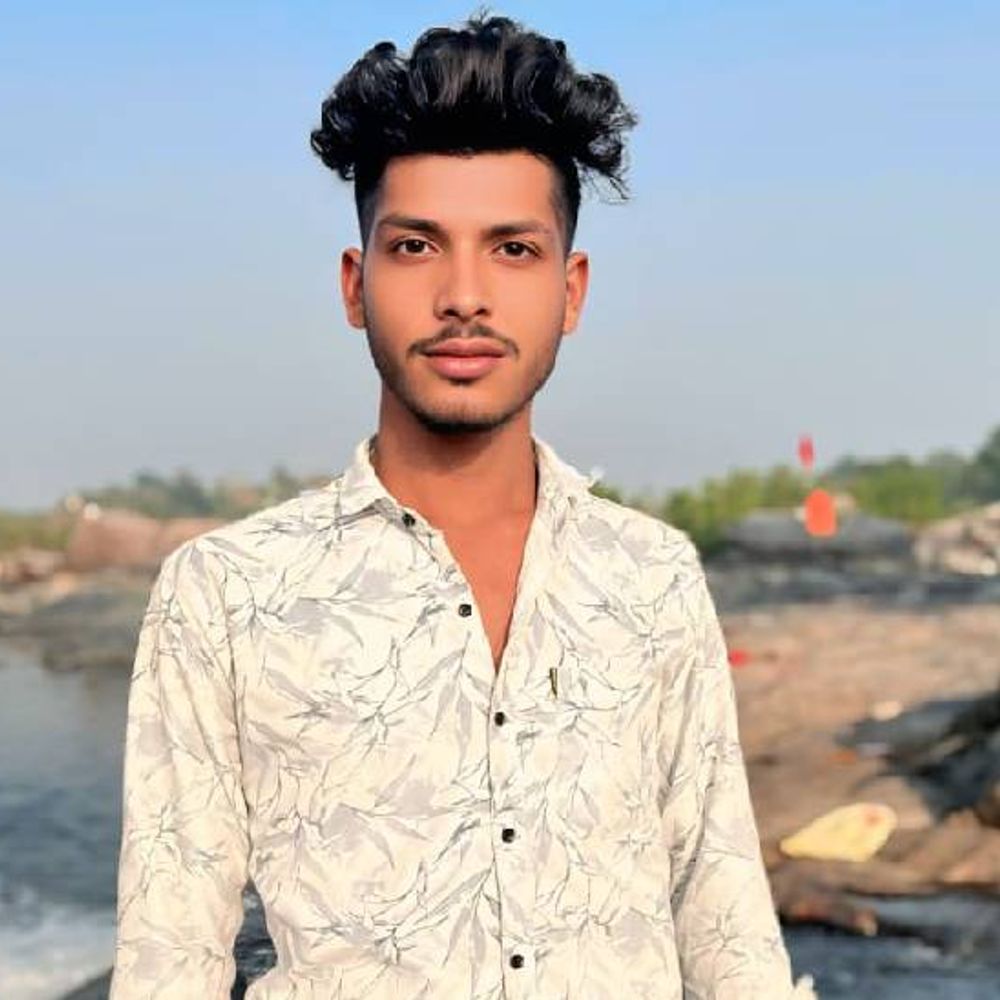 झांसी में युवक ने सुसाइड किया:नानी पड़ोसी के घर गई थी, लौटकर आई तो फंदे पर लटका था नाती