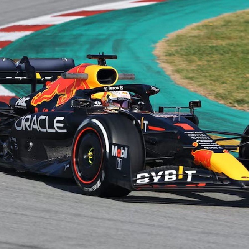 फॉर्मूला-1अब सिर्फ कारों की रेस नहीं,लाइफस्टाइल का ब्रांड बन गया:2018 में एफ1 के ऑनलाइन फॉलोअर्स 2 करोड़ थे, जो 8 साल में 6 गुना बढ़कर 11.5 करोड़ हो गए