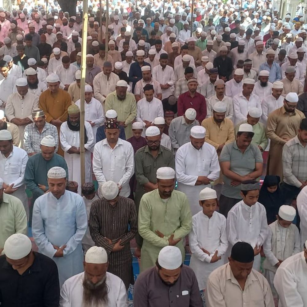 अमरोहा में अलविदा जुमा की नमाज अदा:रमजान के 23वें रोजे पर हजारों लोगों ने की अमन की दुआ