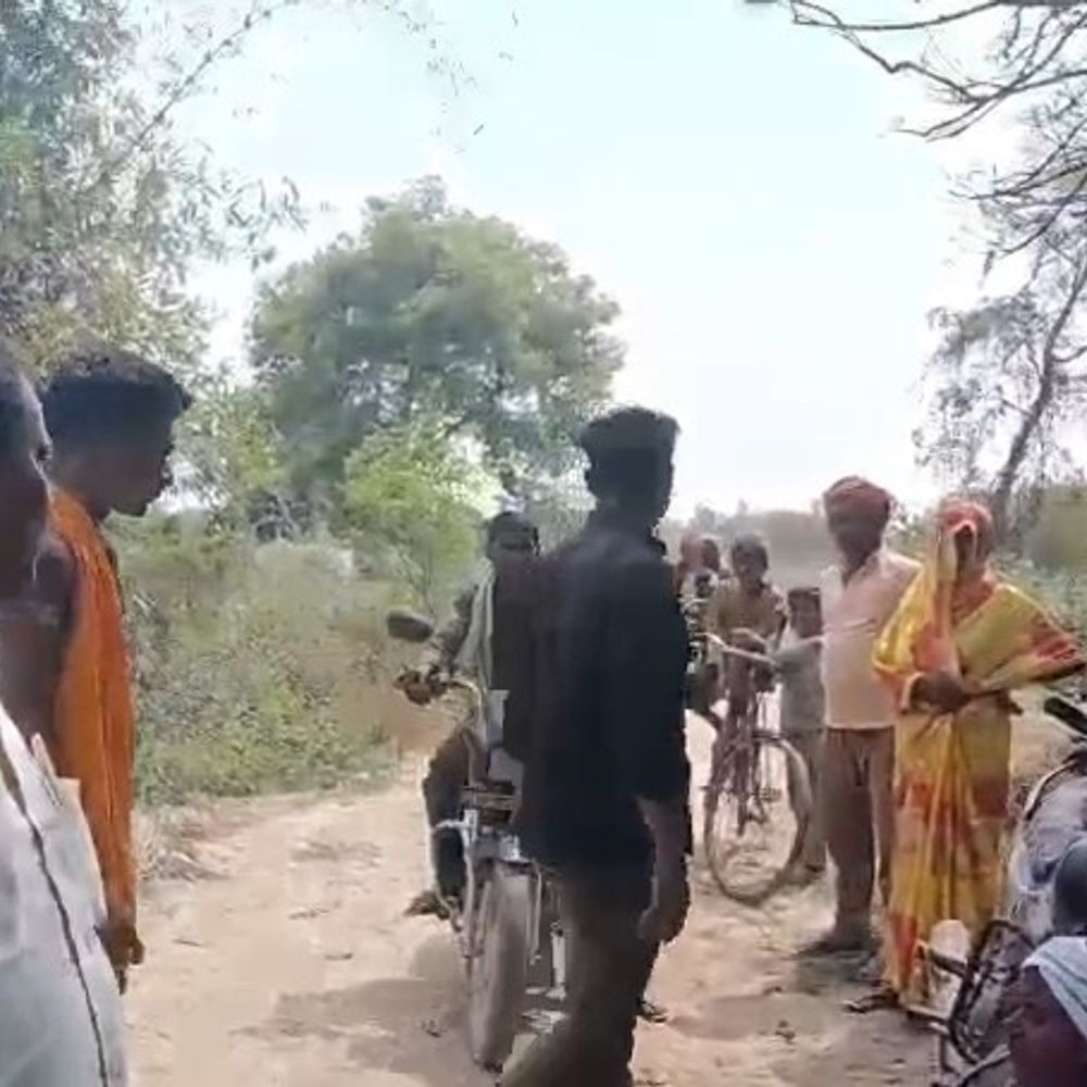 उन्नाव रिंग रोड निर्माण: अवैध खनन का आरोप:मछुआरों ने ठेकेदारों पर उत्पीड़न का आरोप लगाया, प्रशासन ने रुकवाया काम