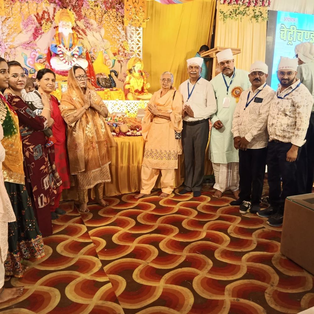 लखनऊ सिन्धी पंचायत में झूलेलाल महोत्सव मनाया:श्रद्धालुओं ने आरती की, बच्चों ने सांस्कृतिक कार्यक्रम प्रस्तुत किए