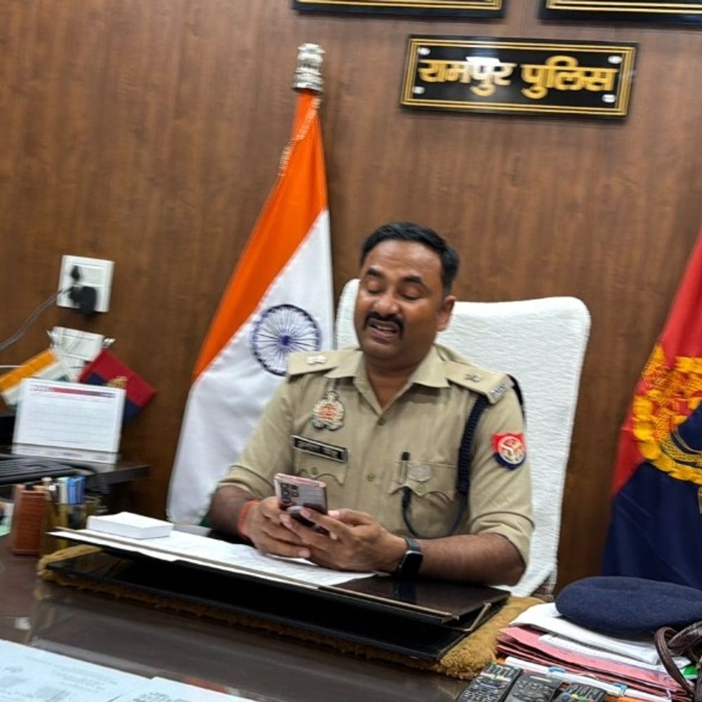 रामपुर में जुमे की नमाज, सुरक्षा के कड़े इंतजाम:1250 मस्जिदों में नमाज, जिला 6 जोन और 16 सेक्टर में विभाजित