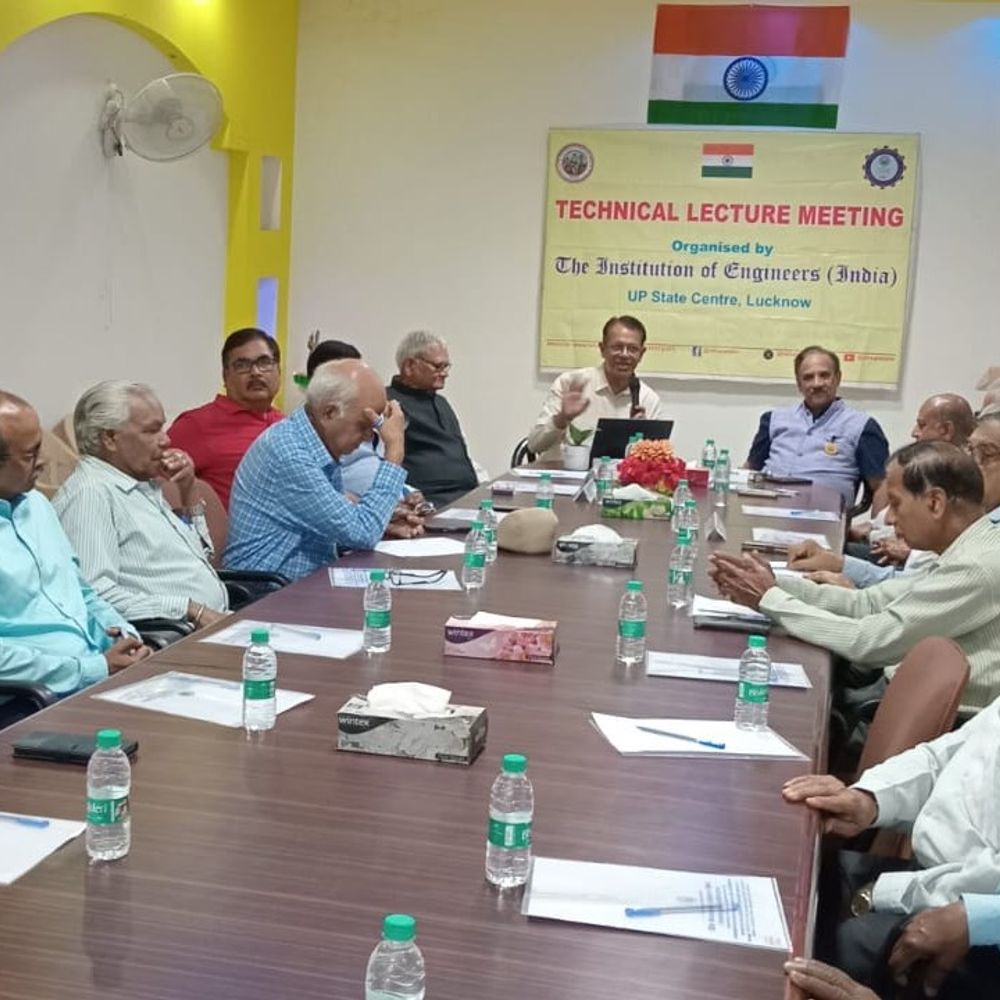 लखनऊ में 'स्वास्थ्य सेवा में AI' पर तकनीकी व्याख्यान:इंजीनियरों, शिक्षाविदों ने कृत्रिम बुद्धिमत्ता की संभावनाओं पर चर्चा की