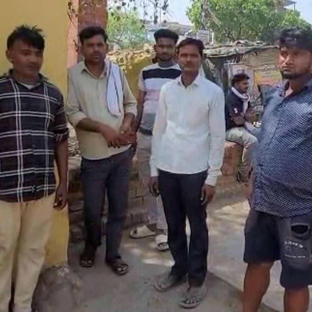 उन्नाव में नहर में पलटा ट्रैक्टर, मिस्त्री की मौत:ट्रैक्टर सही करने गए थे, अनियंत्रित होकर पलट गया वाहन