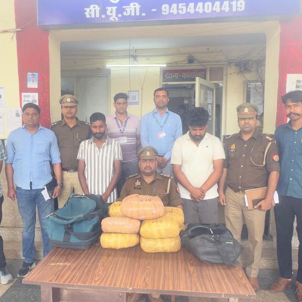 मथुरा जंक्शन पर दो अंतर्राज्यीय तस्कर गिरफ्तार:11 किलो से अधिक गांजा बरामद, कीमत 2.25 लाख रुपये