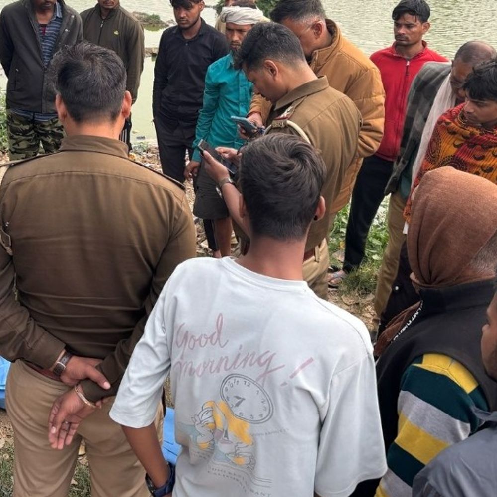 अयोध्या में तालाब से मिला युवक का शव:पोस्टमार्टम में हत्या की पुष्टि, पुलिस जांच में जुटी