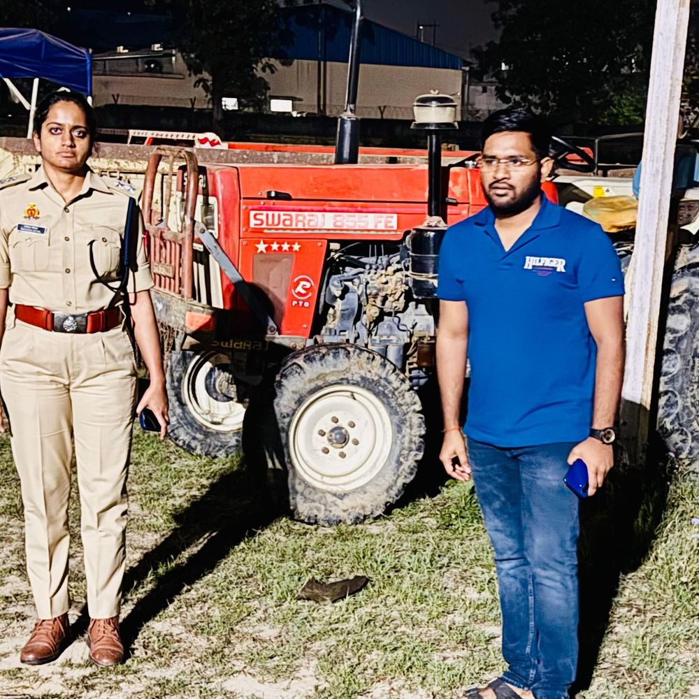 प्रशासन ने अवैध खनन पर आधी रात को कार्रवाई की:एएसपी और खनन अधिकारी की संयुक्त छापेमारी में तीन ट्रैक्टर-ट्रॉली सीज