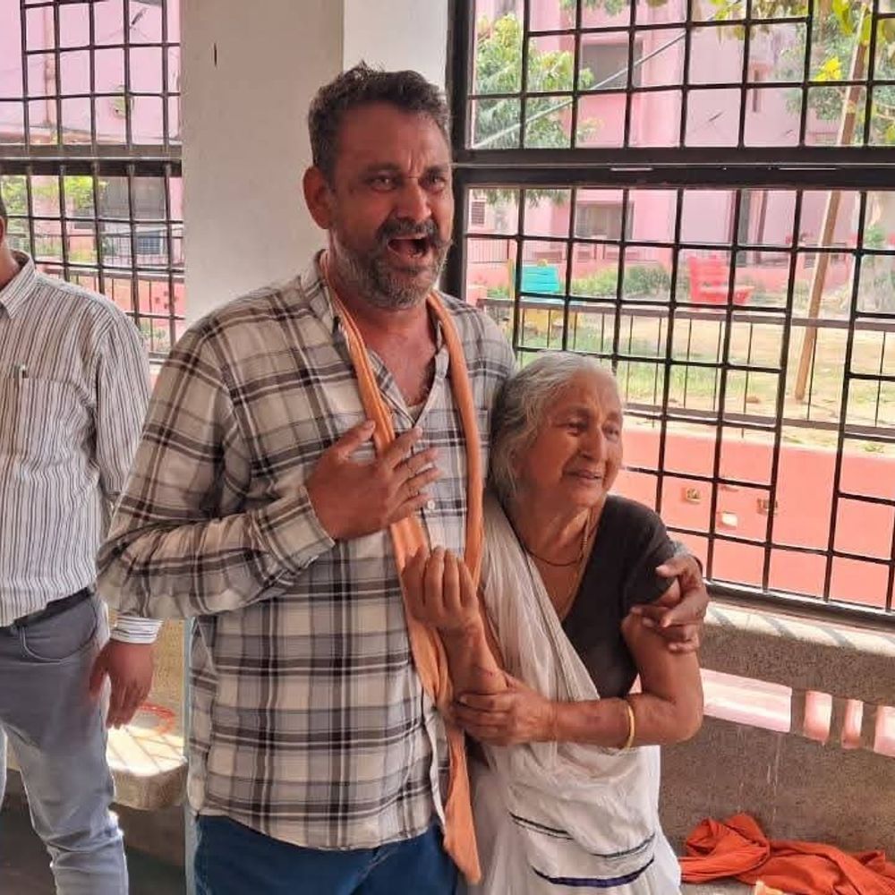 आजमगढ़ अस्पताल की घटना का डिप्टी सीएम ने लिया संज्ञान:अपर निदेशक स्वास्थ्य को दिए गए जांच के निर्देश, तीन दिन में तलब की गई रिपोर्ट