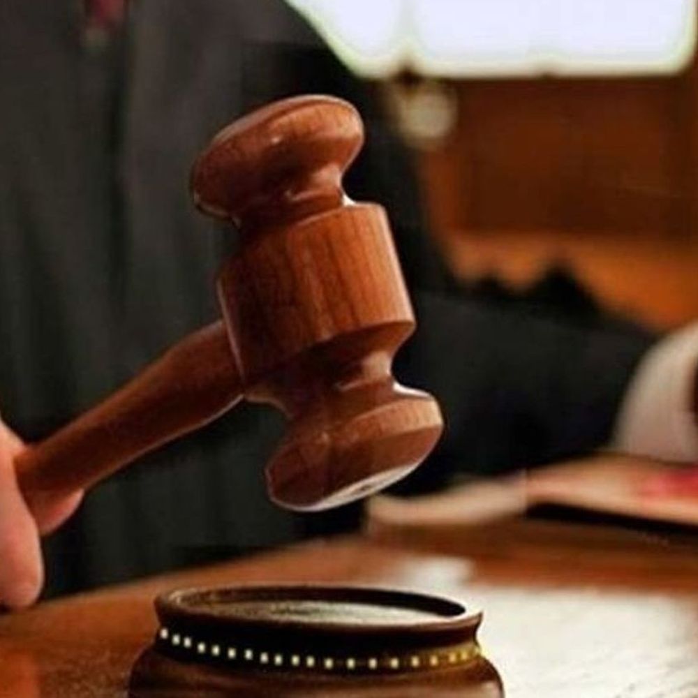 दहेज हत्या में पति को साढ़े आठ साल कैद:10 लाख की कर रहे थे डिमांड, शादी के 9 माह बाद फंदे पर लटकती मिली थी