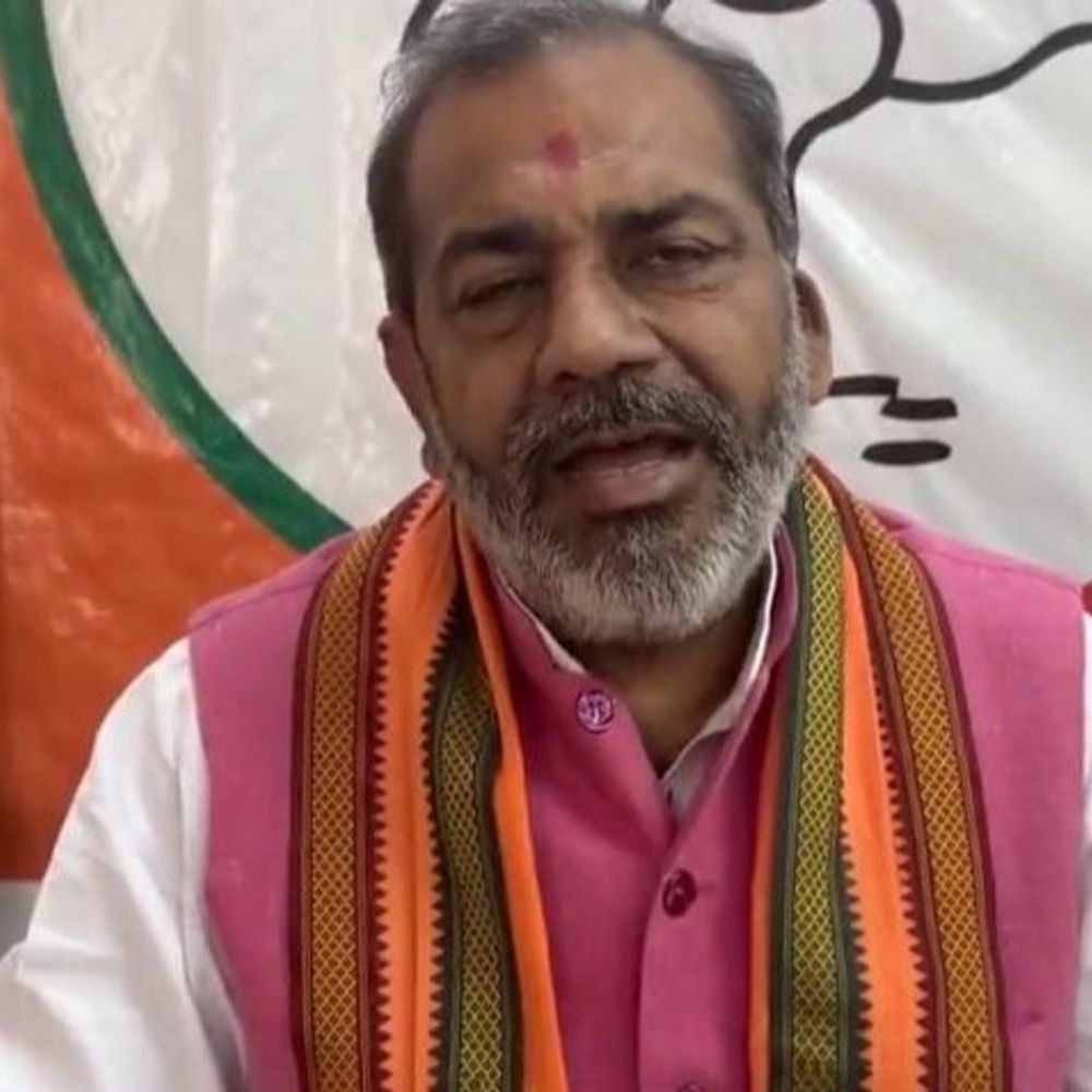 मेरठ में भाजपा नेता बोले- गैस की नहीं कोई कमी:अफवाहों से सावधान रहें, लोग भरपूर मात्रा में हैं ईंधन