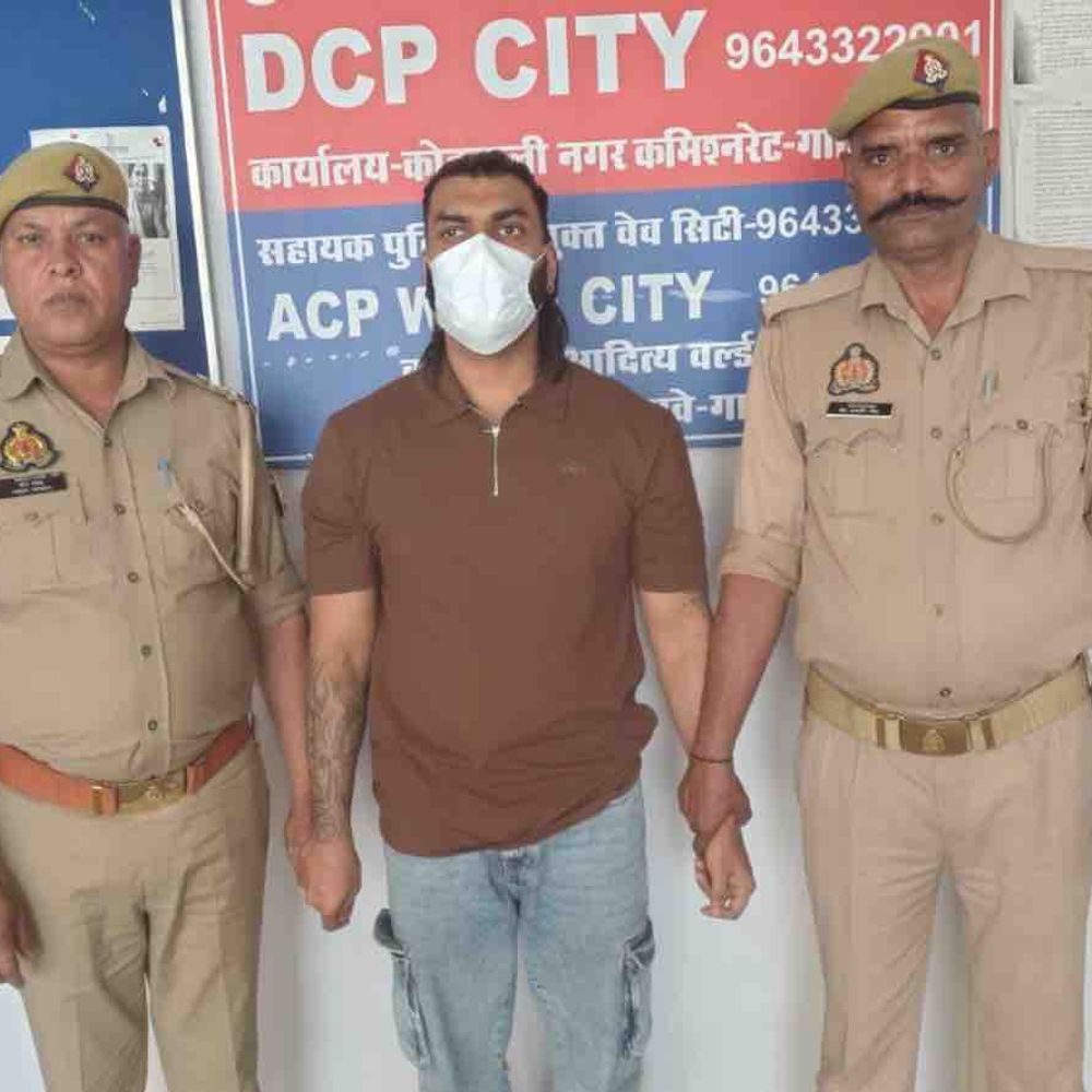 युवती को आत्महत्या के लिए उकसाने का आरोपी गिरफ्तार:गाजियाबाद में नौकरी के नाम पर ठगे पैसे, दबाव में आकर खाया सल्फास